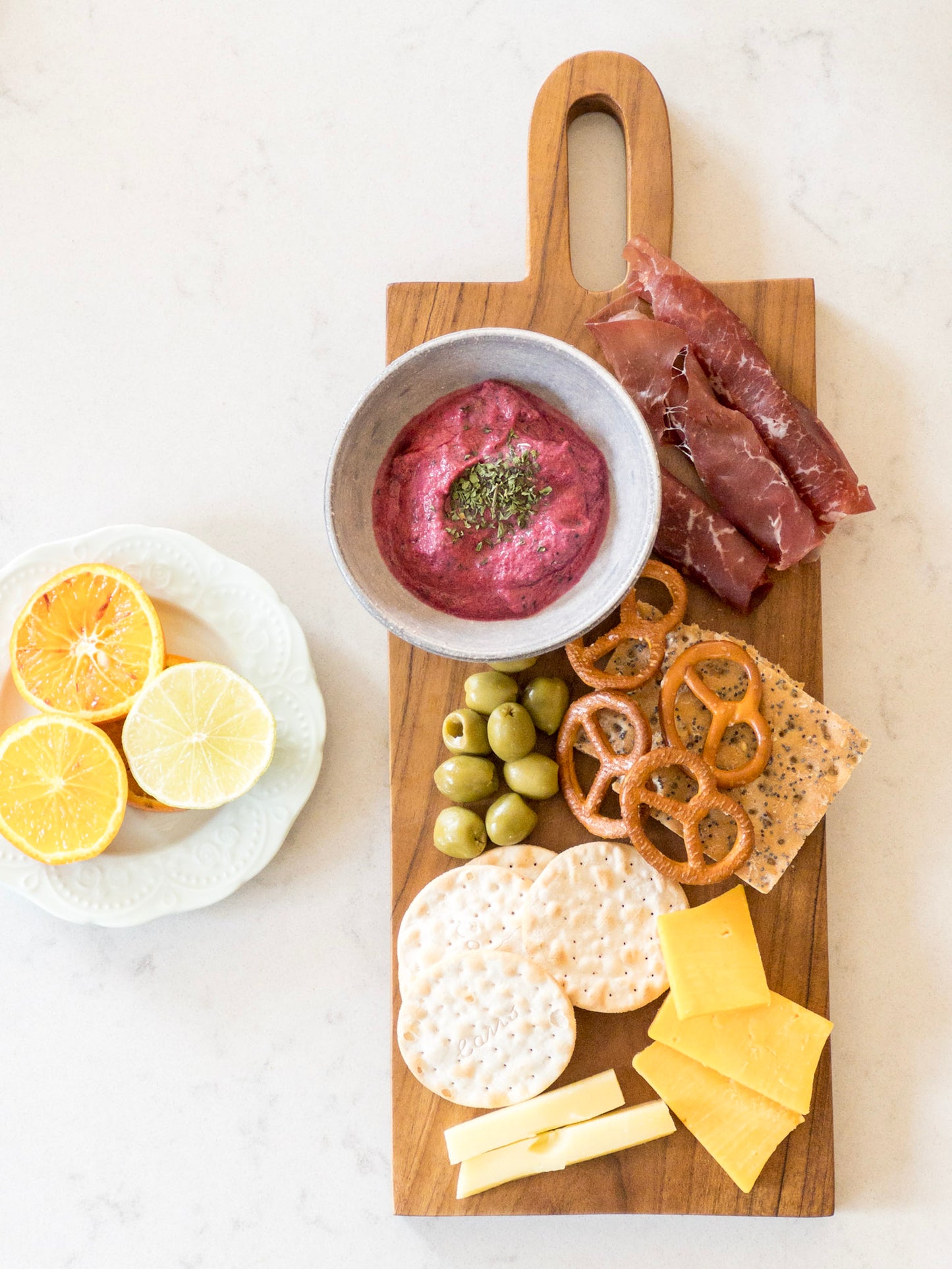 KAYU SERVIERBRETT | CHARCUTERIE-BRETT AUS TEAKHOLZ