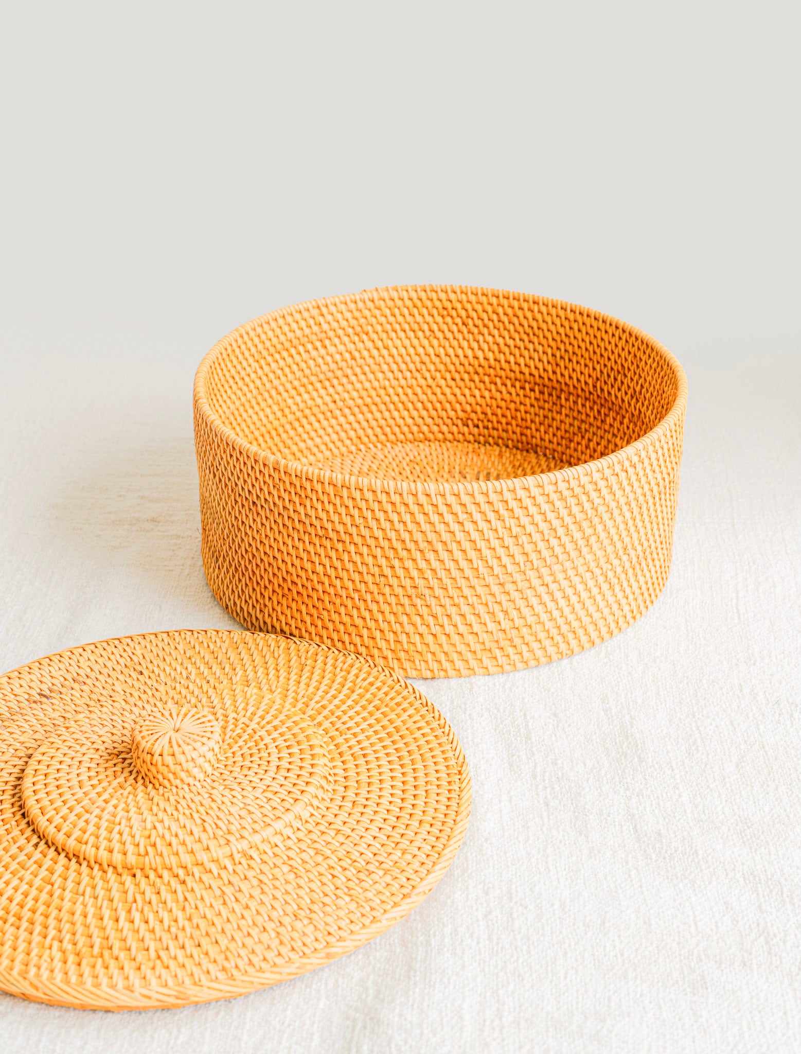 GAYO ROUND STORAGE | NATURAL RATTAN CONTAINER