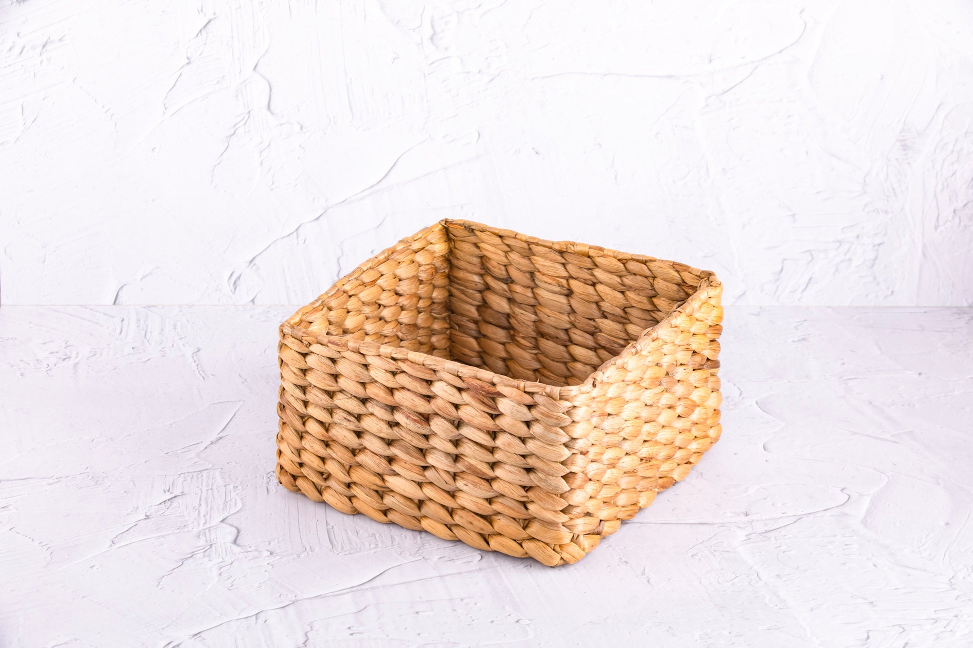 LIKA SQUARE STORAGE | NATURAL DECORATION BASKET & CONTAINER