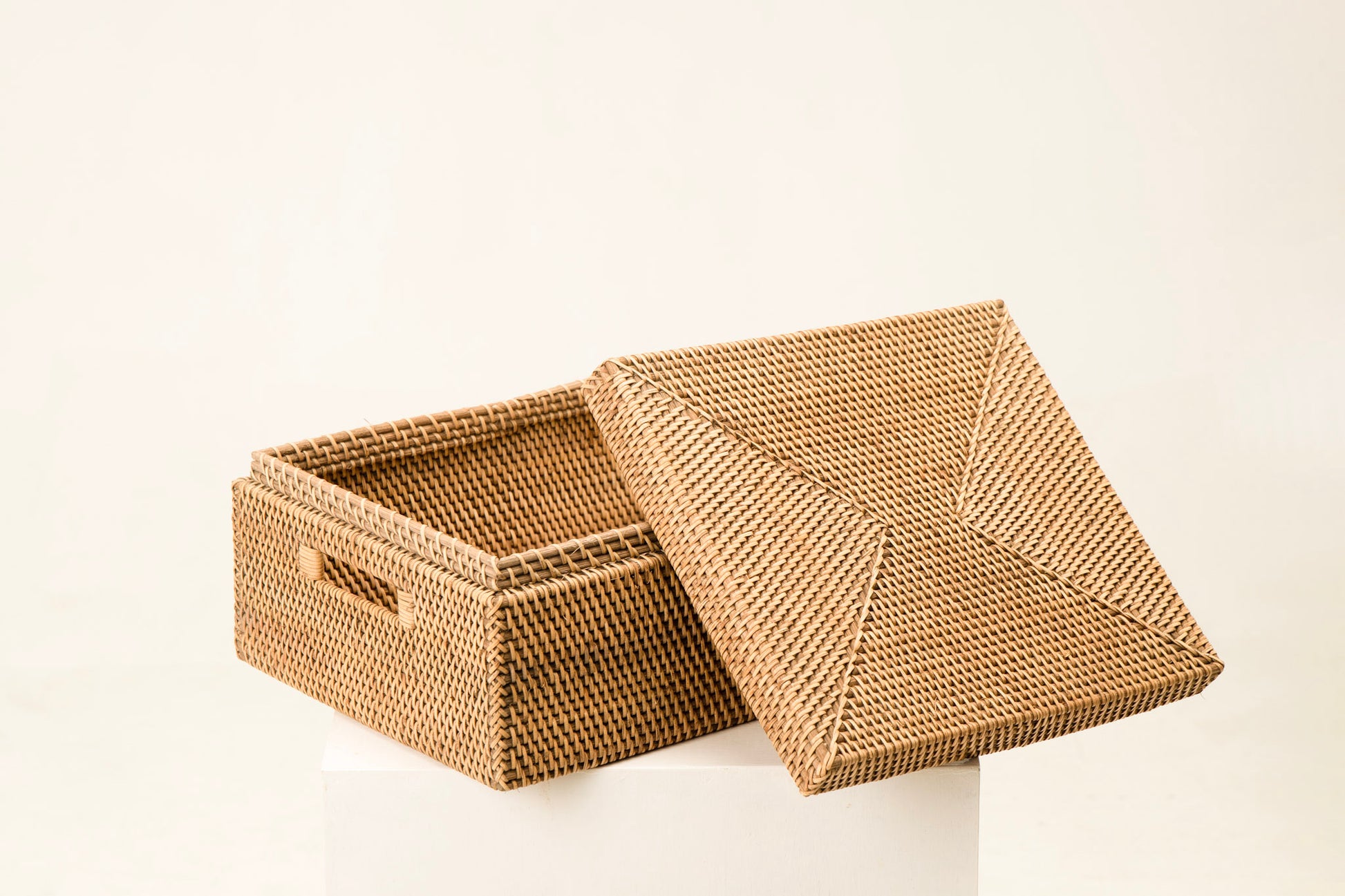 MIRI RECTANGULAR STORAGE BOX | NATURAL RATTAN CONTAINER