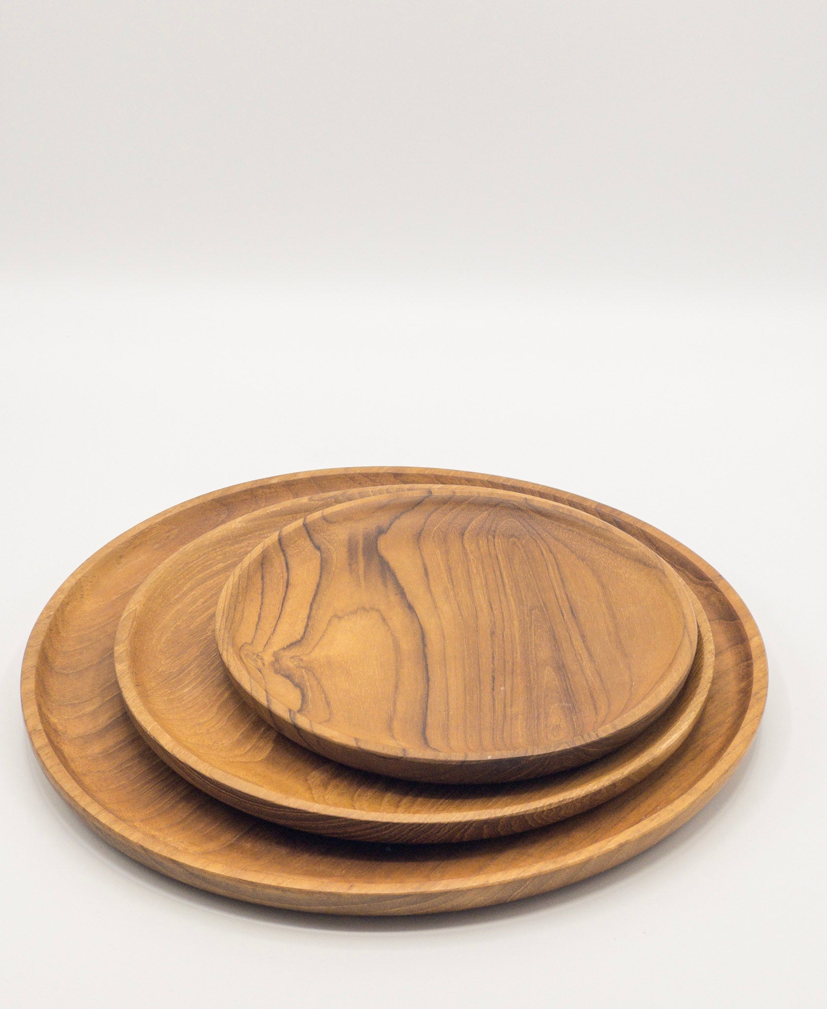 RASA ROUND PLATE | TEAK WOODEN PLATE