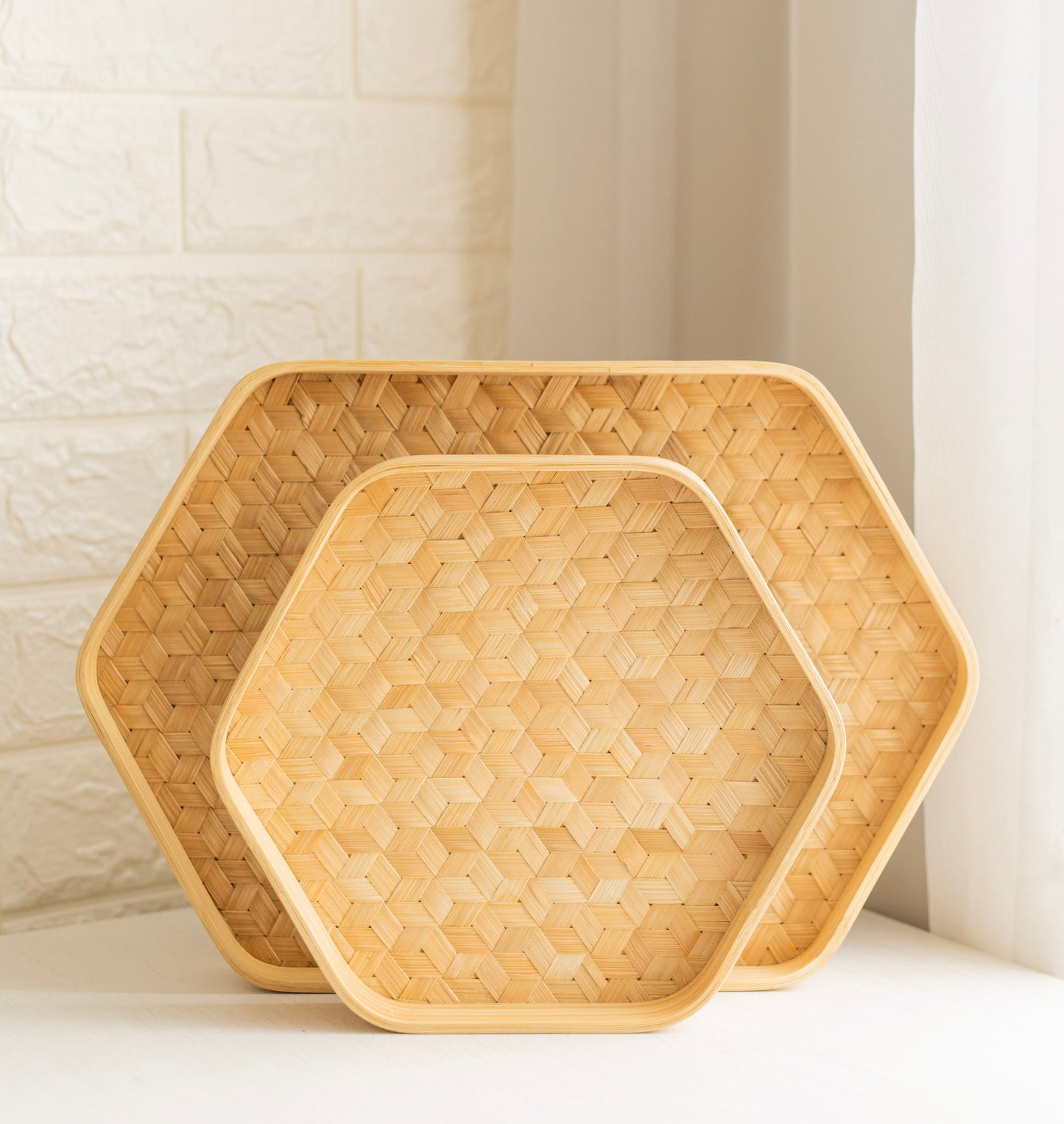 RIMA TRAY | DECORATIVE HEXAGONAL SERVING TRAY