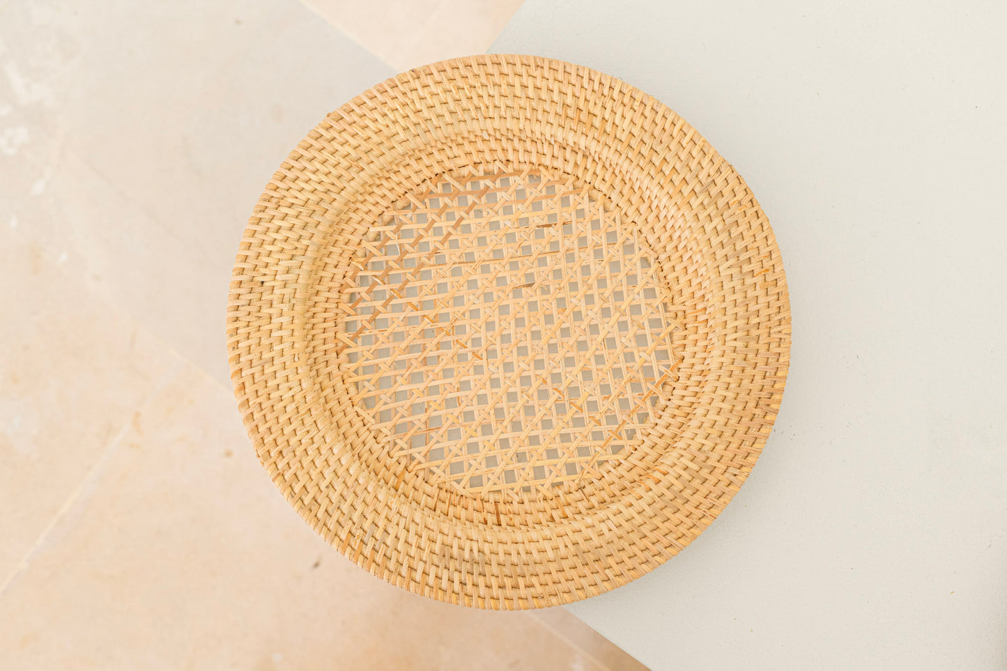 SOKA PLACEMAT | ROUND DECORATIVE PLACEMAT