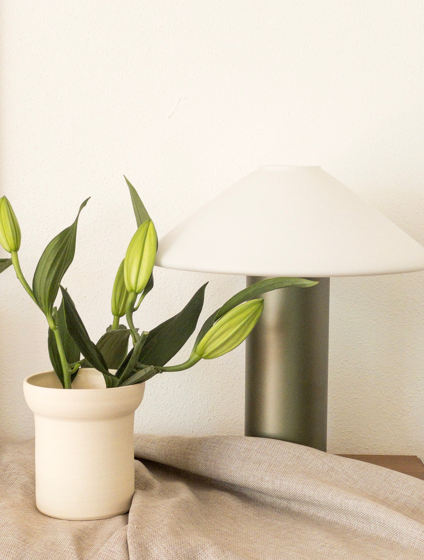 DULA VASE | ROUND CERAMIC VASE