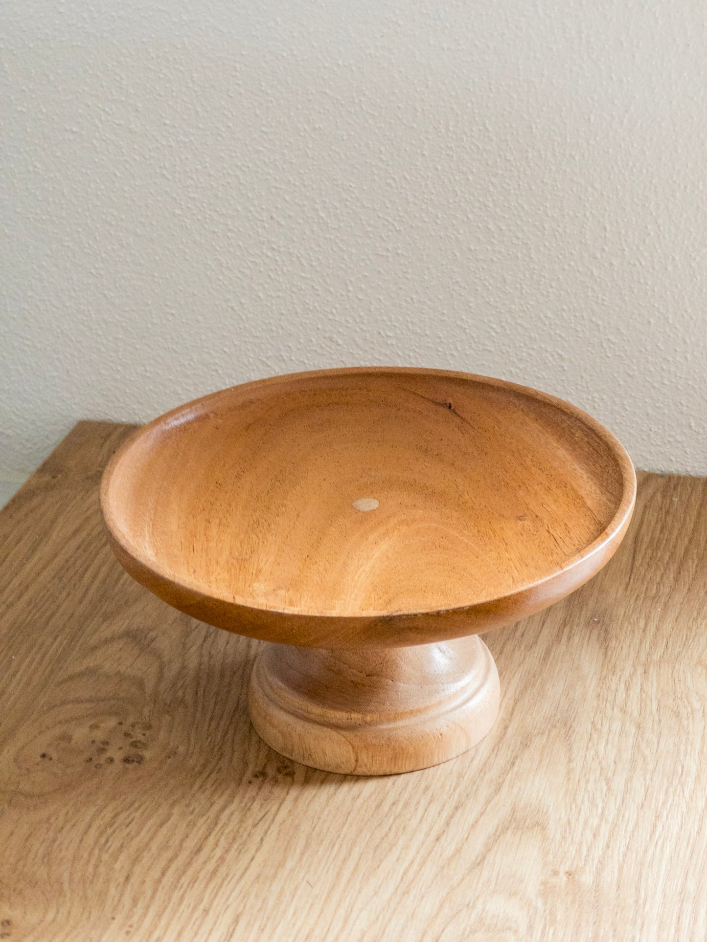 Kasa Cake Platter | Mahogani Wood Cake Stand