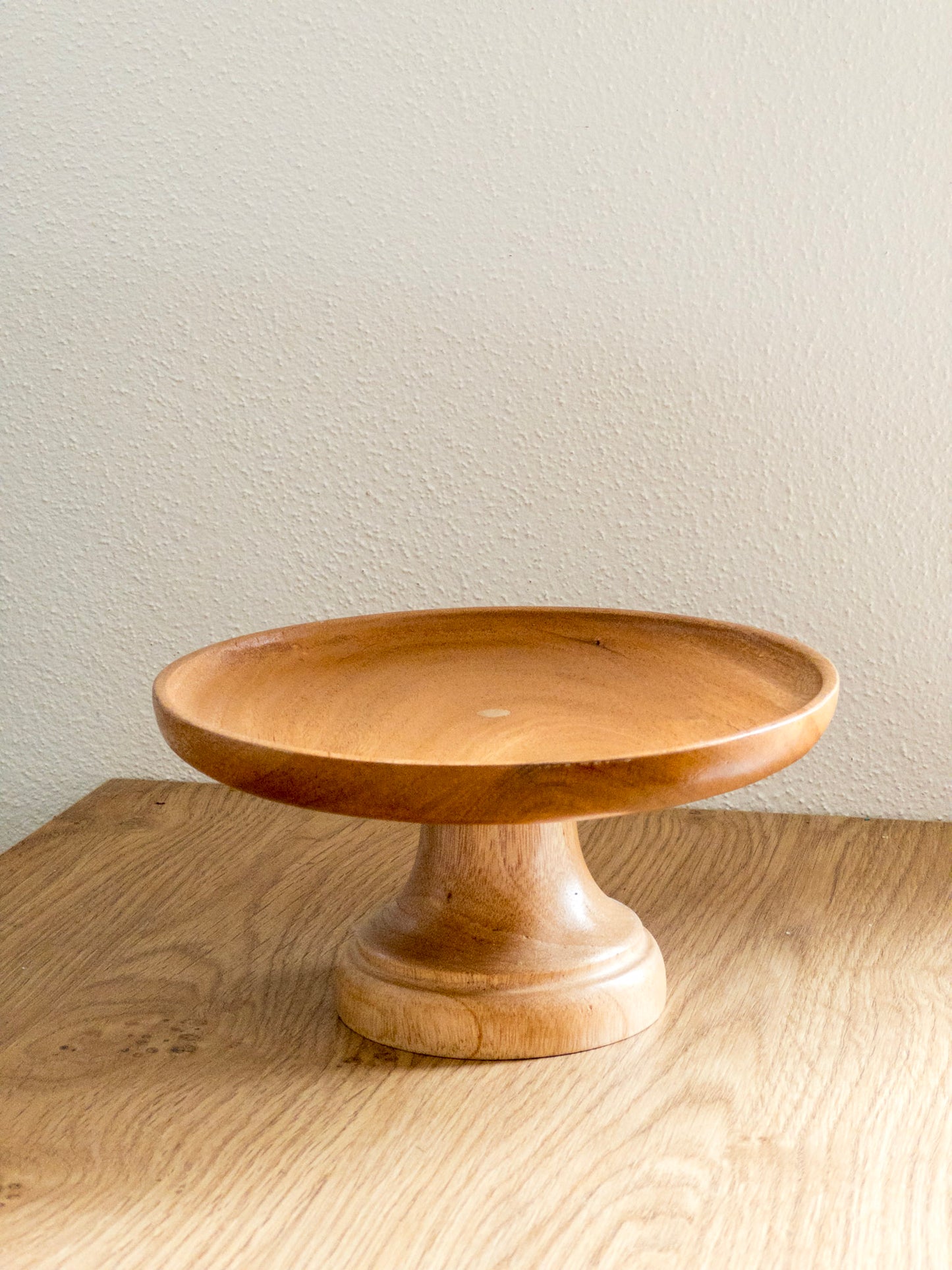 Kasa Cake Platter | Mahogani Wood Cake Stand