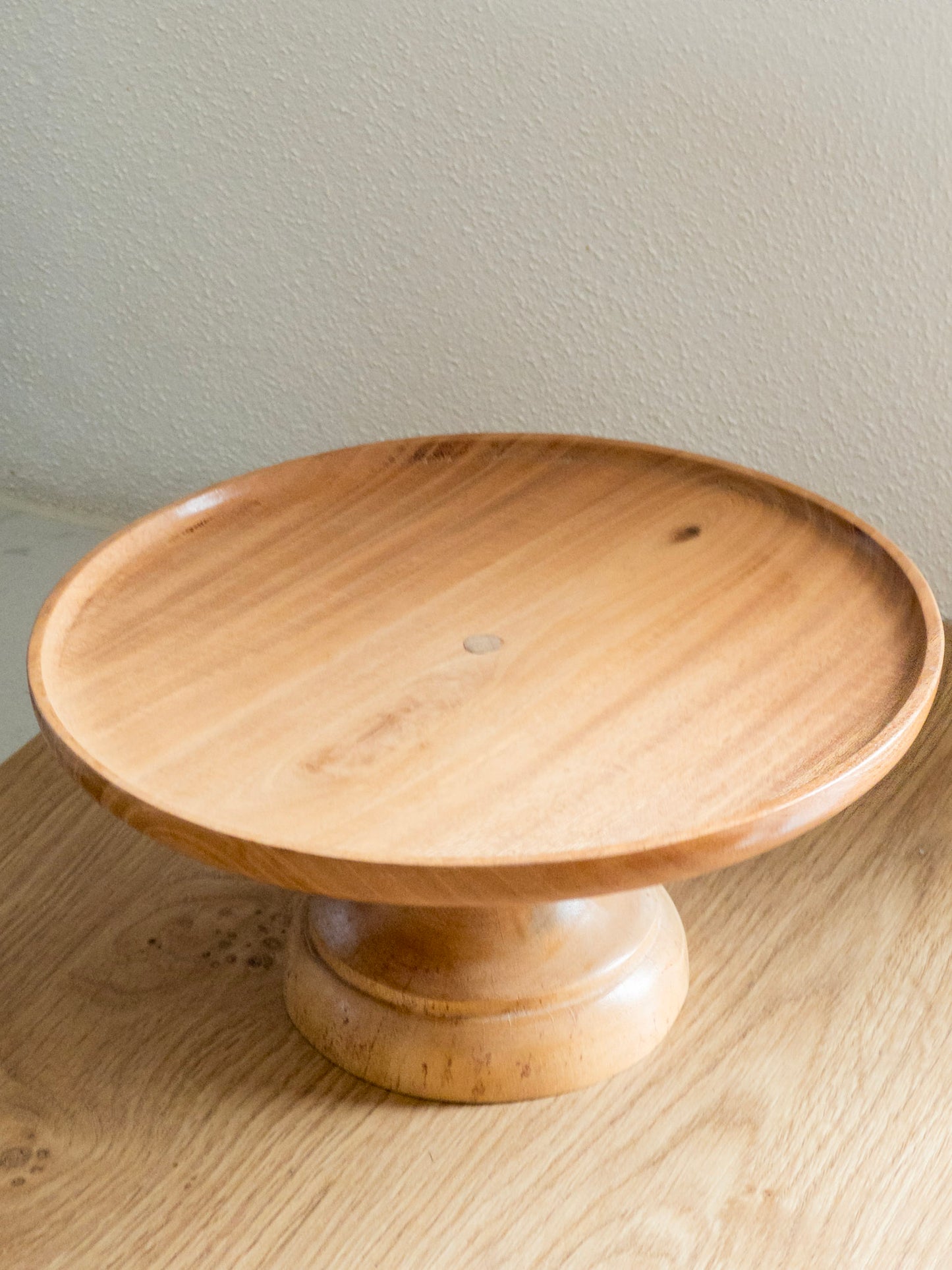 Kasa Cake Platter | Mahogani Wood Cake Stand