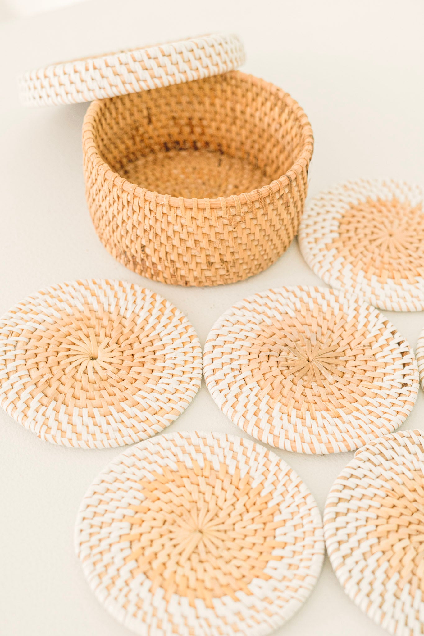 MAYA COASTER | DINING ACCESSORIES