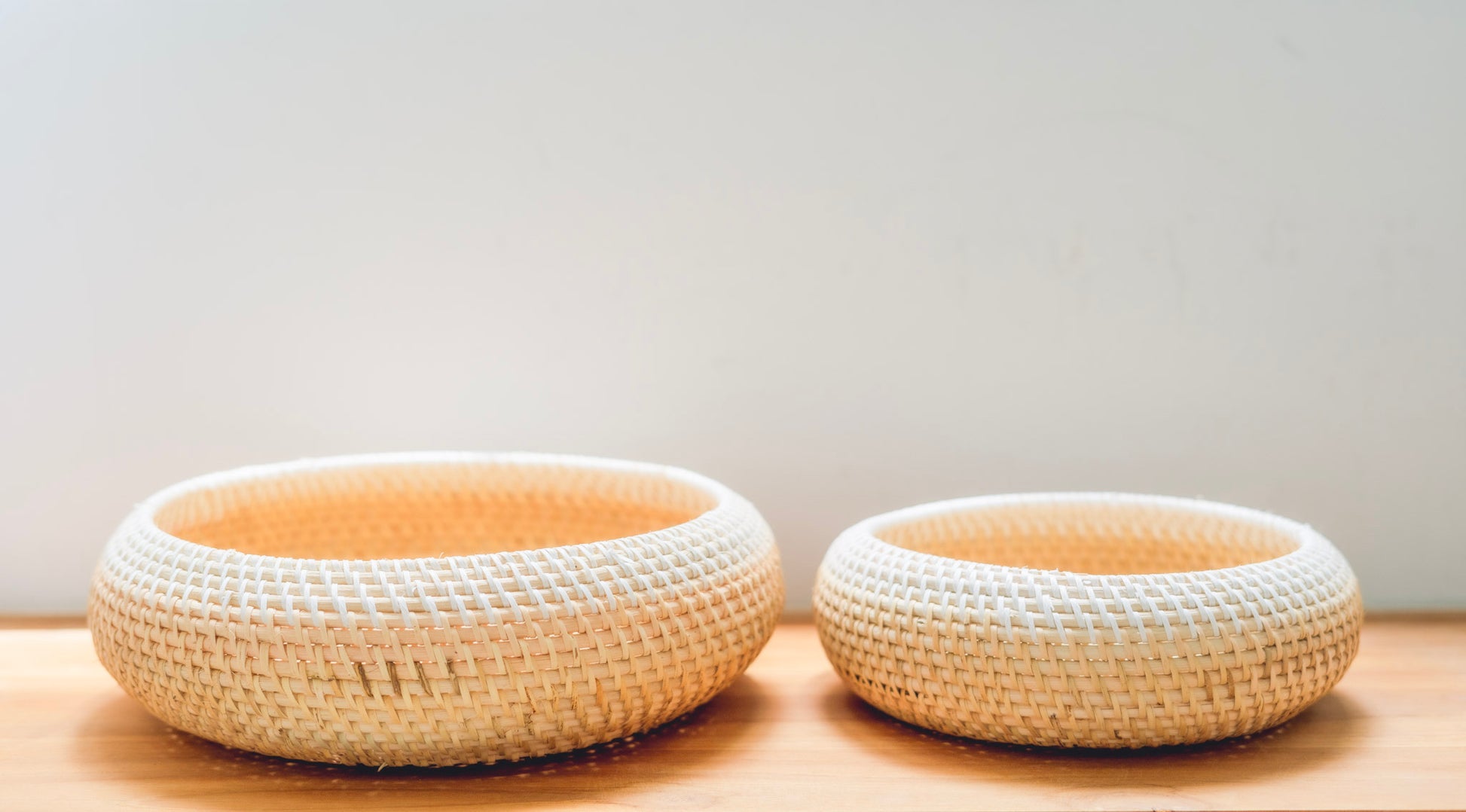 ARA FRUIT BOWL | NATURAL & WHITE BOWL