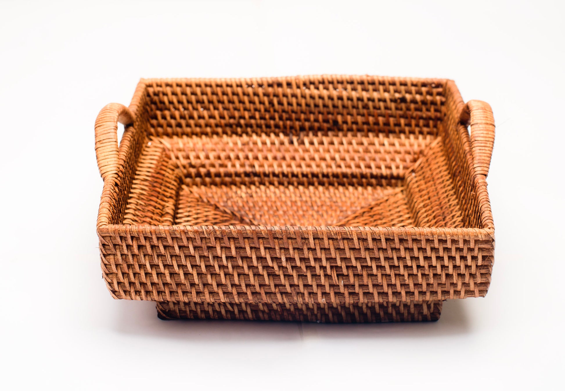 SAKA TRAY | SQUARE DECORATIVE TRAY